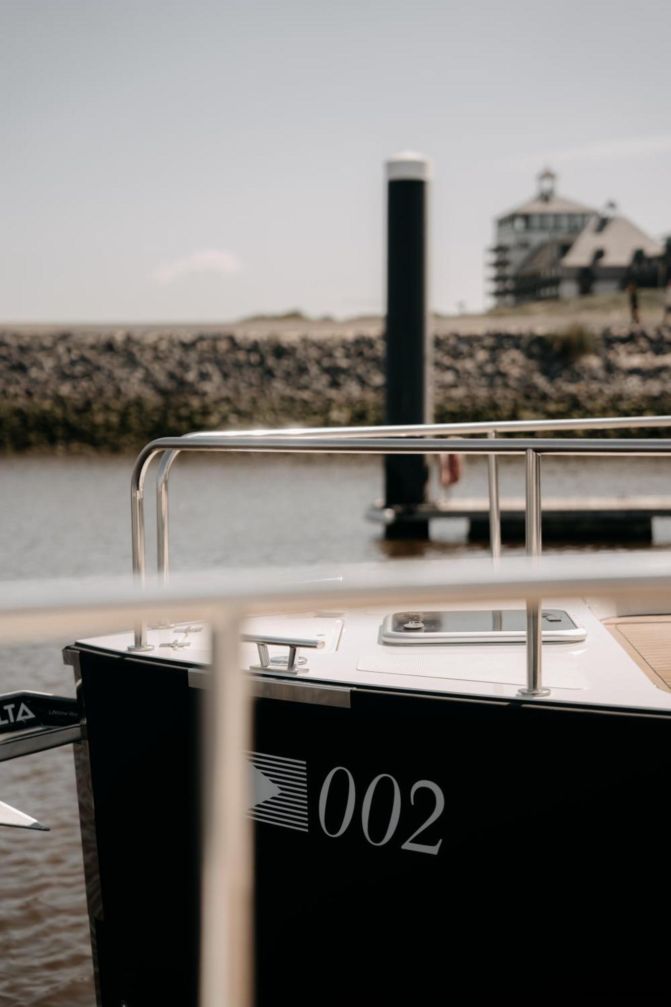 Yacht By Strandhotel - Hotel Service & Wellness 卡德赞德-班得 外观 照片