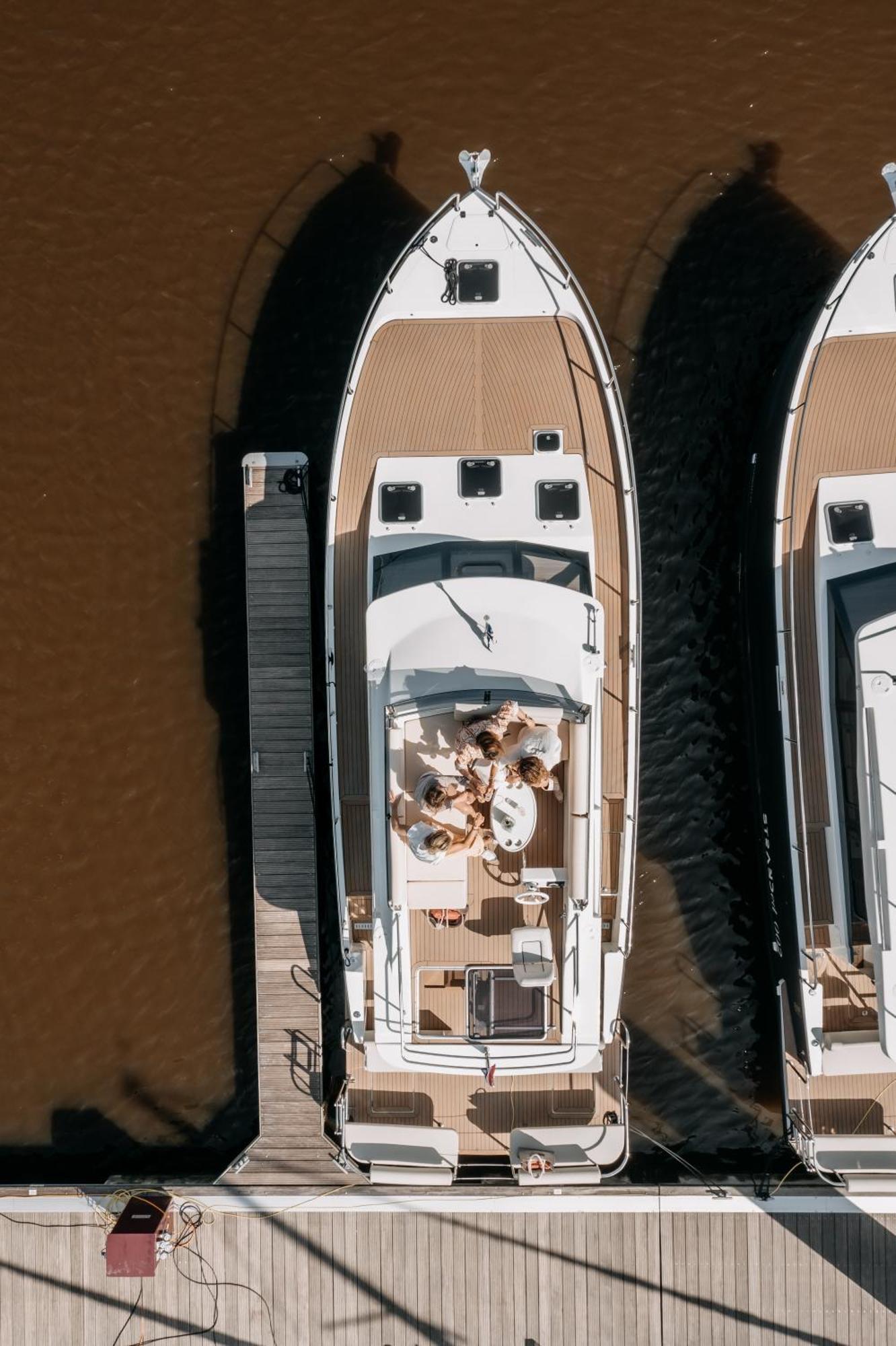 Yacht By Strandhotel - Hotel Service & Wellness 卡德赞德-班得 外观 照片