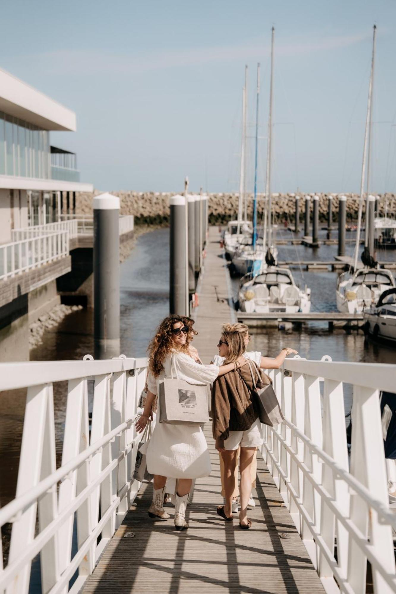 Yacht By Strandhotel - Hotel Service & Wellness 卡德赞德-班得 外观 照片